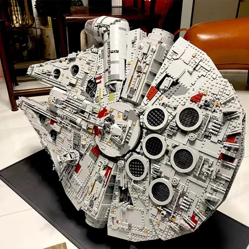Millennium Falcon™